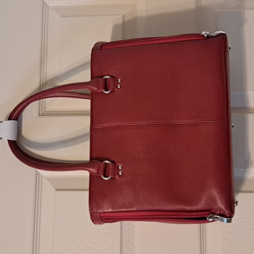 NEW Red Leather bag by Gun Tote'n Mama's